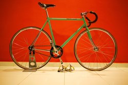 Bianchi Pista Via Condotti Celeste | Togoparts Rides