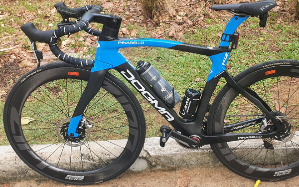 pinarello dogma f12 blue