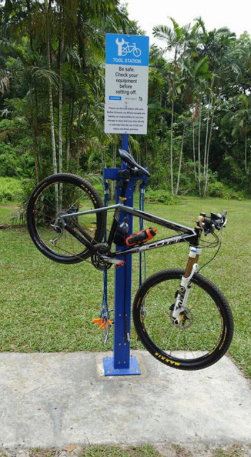 bike pump station
